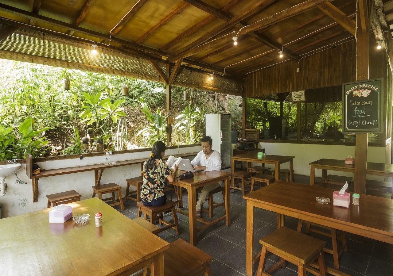 Dorme Tree Labuan Bajo Exterior foto