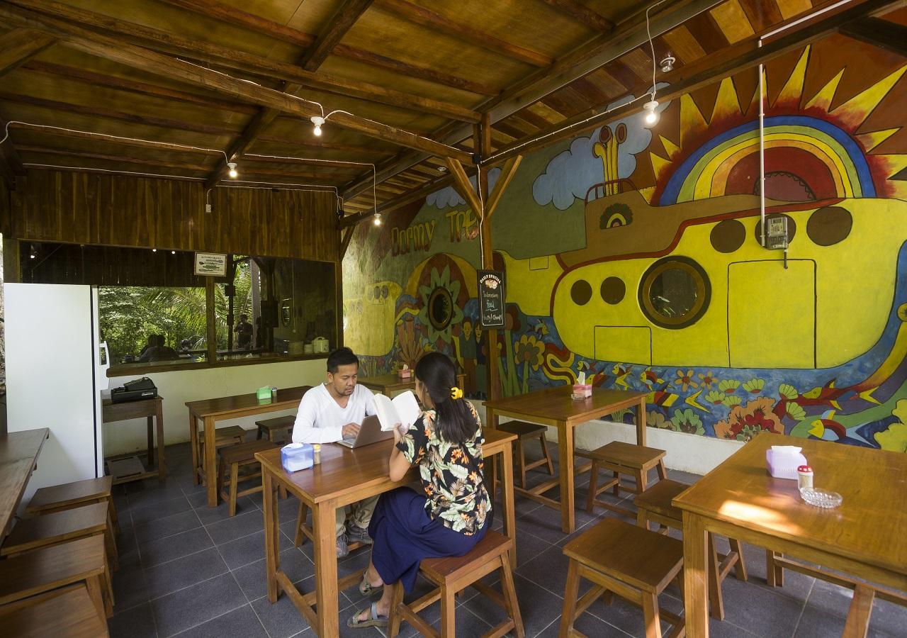 Dorme Tree Labuan Bajo Exterior foto